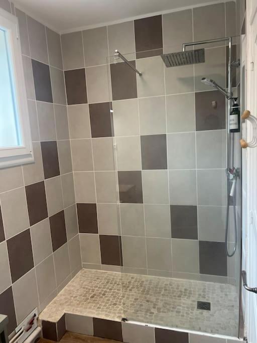 Appartement Proche Des Facs Lebon Clermont-Ferrand Bagian luar foto