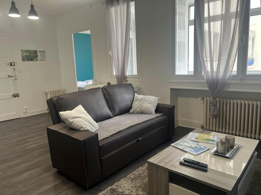 Appartement Proche Des Facs Lebon Clermont-Ferrand Bagian luar foto